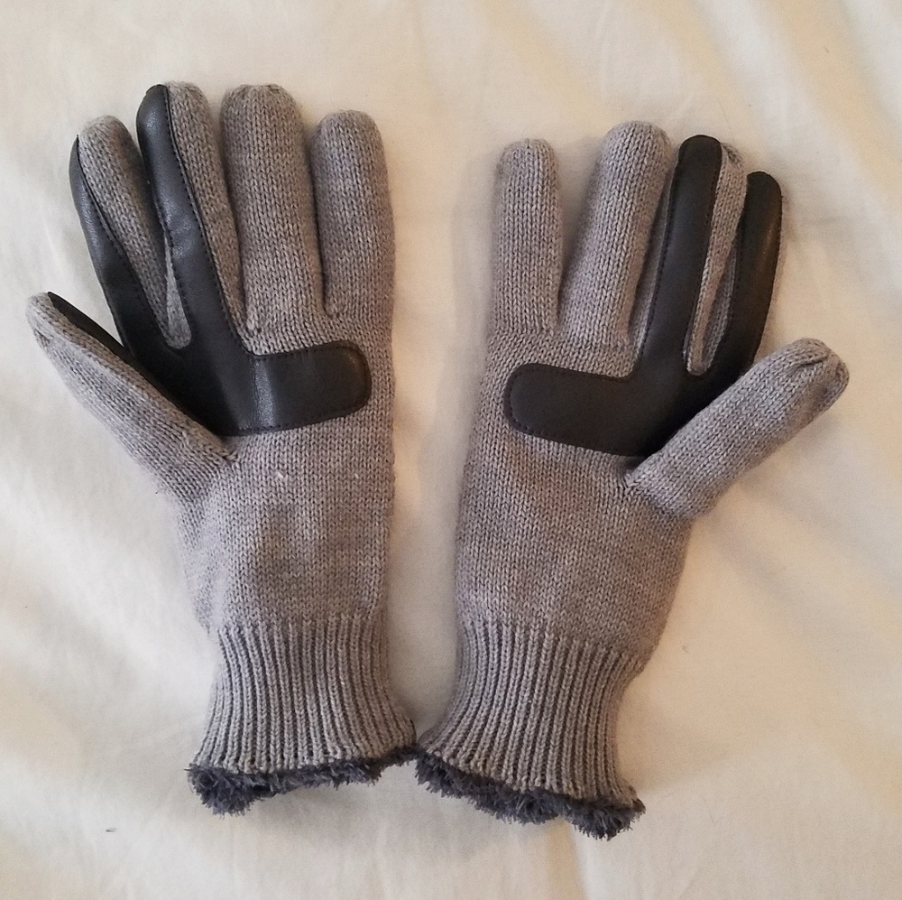 Cozy, lined touchscreen gloves - Picture 2 of 5